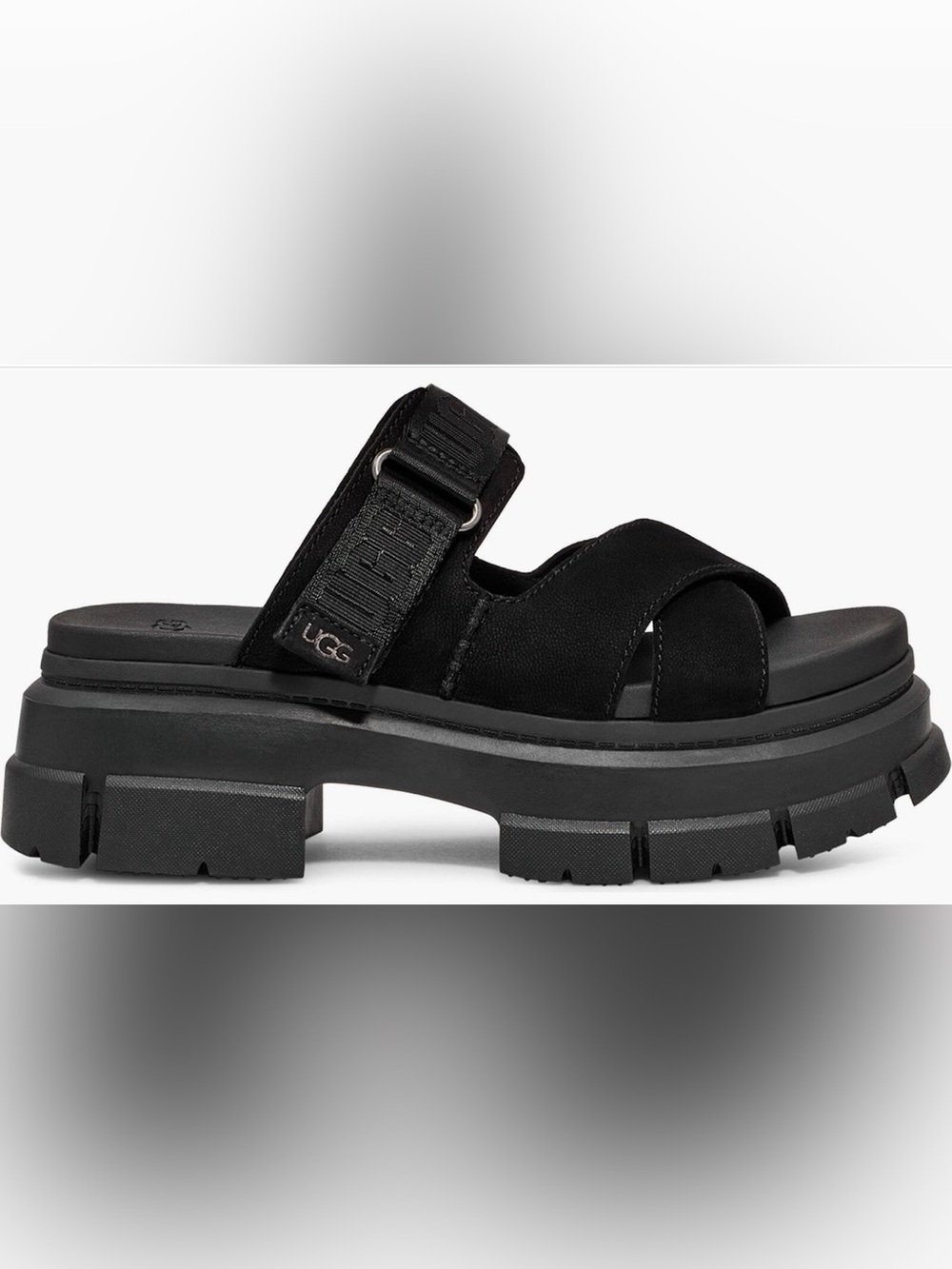 Ugg • Ashton Lug Sandal